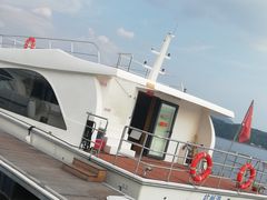 -千岛湖希尔顿休闲艇俱乐部