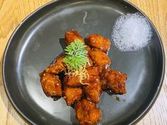 红酒泡沫牛仔粒-荟廷·晶萃(陆家嘴尚悦湾店)