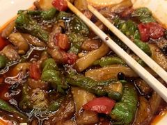 -俭寨大盘鸡·手抓肉·烧烤新疆菜(乌苏路店)