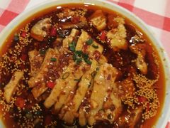 -思博半步颠小酒馆(梦时代店)