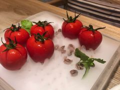 番茄脆菇沙拉-小大董·烤鸭(凤凰汇店)