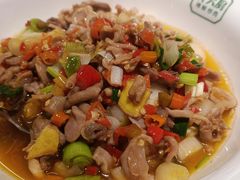 酸辣鸡杂-费大厨辣椒炒肉(太平老街店)