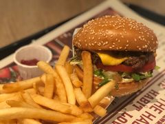 -The Habit Burger Grill 哈比特汉堡(复兴soho店)