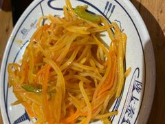 酸辣土豆丝-陇上秦轩西安biangbiang面(EFC欧美金融商业城店)