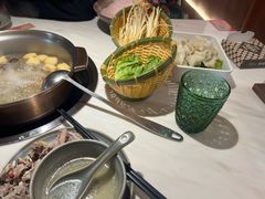 -喃喃椰·糟粕醋·椰子鸡火锅(七堡花园店)