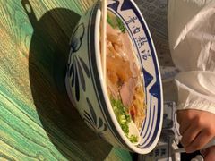 -鑫花溪牛肉米粉(东环大润发店)