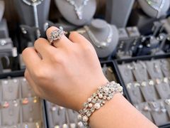 -广州周大福金融中心