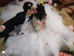 -艾米丽婚纱礼服