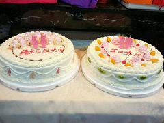 -红宝石·鲜奶小方·海派西点房(南丹店)