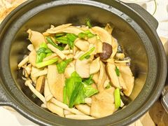 砂锅野山菌-春家·非遗手工小吃(徐汇万科广场店)