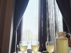 -王府井酒店(金桥港湾店)