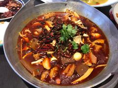 -川流不息·地道川菜·小龙虾(松东路店)