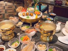 -半岛翡丽海鲜自助餐厅(观风亭店)