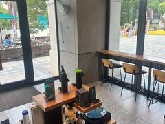 -星巴克(上海汇锦里店)