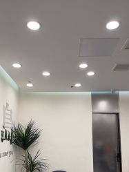 -HAIR HERE造型