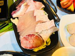 -鲜入围煮花胶鸡海鲜火锅