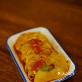 羊肉肥瘦相间，美味无穷，一点儿羊膻味都没有