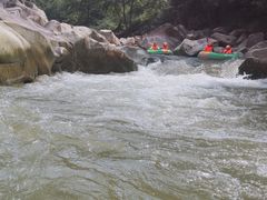 -雅鲁激流探险漂流