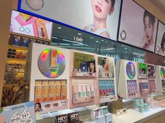 -4iNLOOK美瞳店(龙之梦购物中心虹口店)