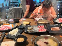 -呷哺呷哺 小火锅 (浦东新欧尚超市店)