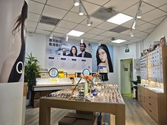 -天空之镜眼镜店蔡司依视路配镜授权零售店(望京颐堤港店)