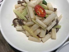 -江渔儿酸菜鱼(万科东荟城店)