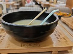 -花馬肆.云南过桥米线(汉神购物广场现场熬汤店)
