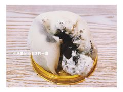 -蜜蜂小象·榴莲千层蛋糕(时代汇11栋店)