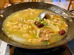 -霄汉牛三鲜湖北砂锅菜(万松园2店)
