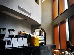-HUG·拥抱咖啡(郑州宝龙广场店)