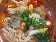 -成都你六姐·牛肉冒菜(城市集市合生汇店)