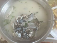 -雪湖煜辰鱼头老店(雪野湖店)