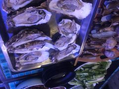 -鸣记脆皮烤鱼·海鲜烤鱼(三八广场店)