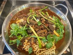 -百年川椒重庆老火锅(光谷店)