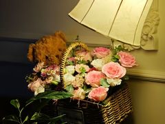 -花间阁鲜花气球连锁(两路口上清寺急市救中心店)