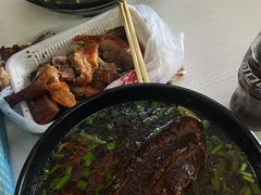 -小龙大肉面馆