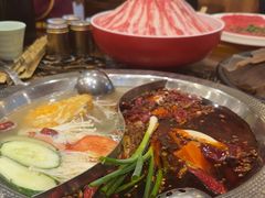 -巴国妹子毛肚火锅(蓝光悦城店)