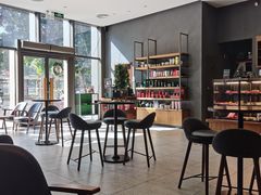 大堂-星巴克(佛山九鼎国际广场店)