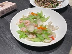 -梁家大院•农家菜(昆山会展中心店)