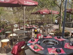 -楠柏弯休闲山庄(梨花溪店)