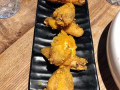 蛋黄鸡翅-蜜桃餐厅·江浙融合菜(荟聚购物中心店)