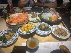 -枝魯枝魯自助料理