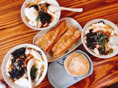-禾诗夜市大饼油条(松江店)