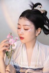 -洋洋婚纱品牌集合店