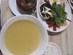 -德致祥云南过桥米线(云天小苑店)