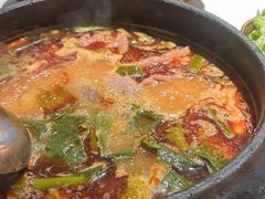 -贵府酸汤牛肉火锅·贵州老字号(飞山街店)