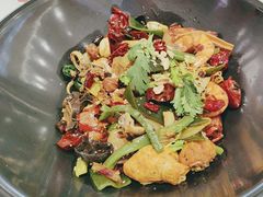 -醉人椒麻辣香锅(王府井喜悦店)