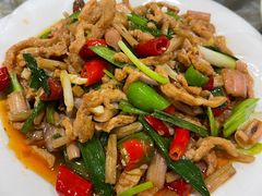 玉荷梗炒肉-谭家菜农夫山庄