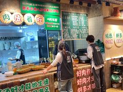 -云阿蛮云南生烫牛肉米线(奉贤路店)