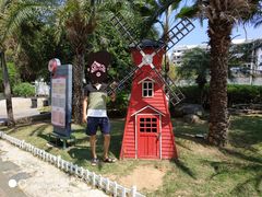 -亚龙湾亚泰商业街